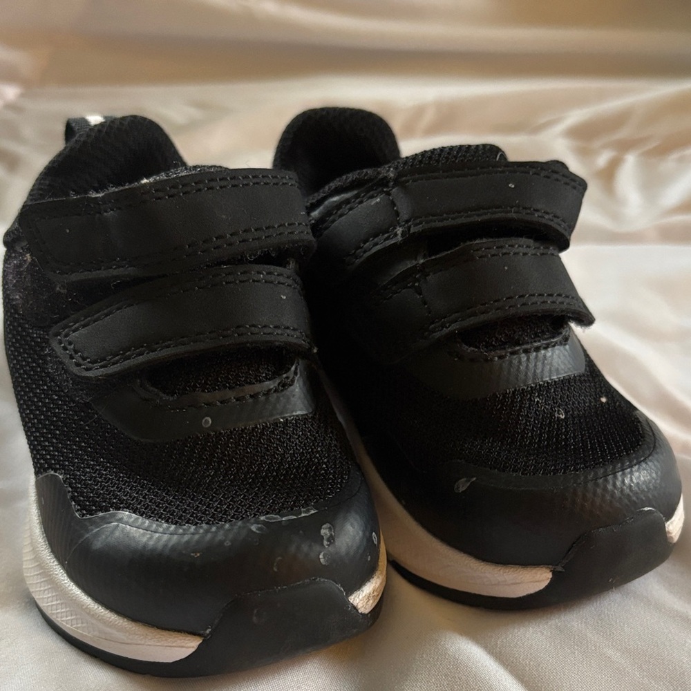 Athletic Works Black Kids Velcro Athletic Sneakers